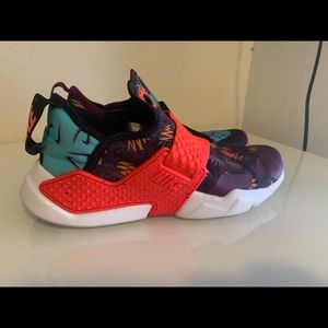 Nike huaraches extreme “what the 90s”